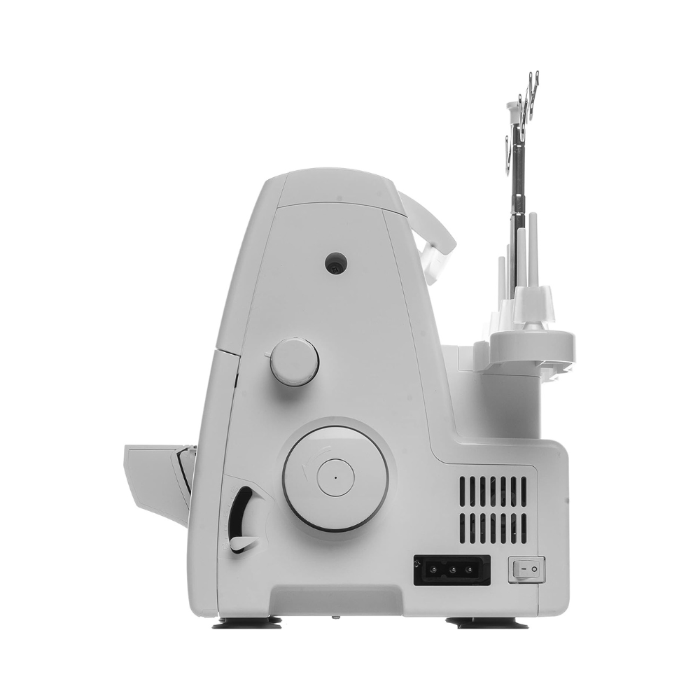 Singer SGM-S0105 Serger Over locker Machine.